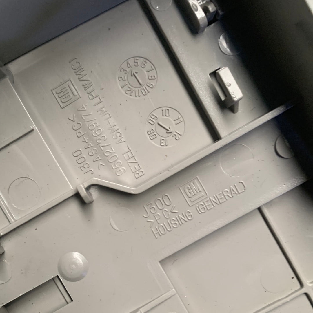 Lampara De Techo Chevrolet Cruze Original Gm 2011-2015