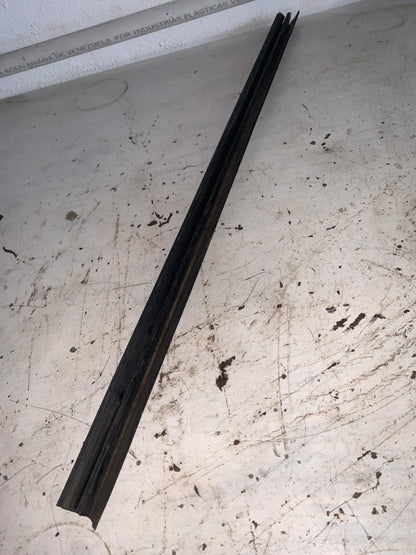 Cepillo Lamevidrio Interno Dodge Dakota 2004 2008