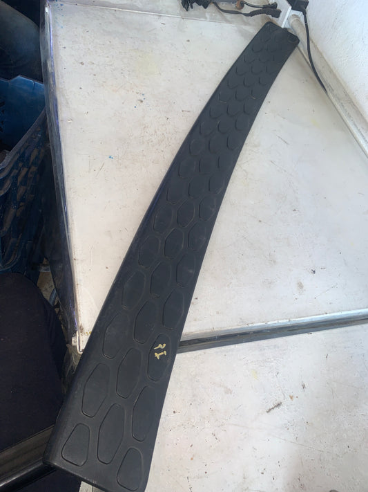 Embellecedor Inferior Maleta Honda Pilot 2004 2008