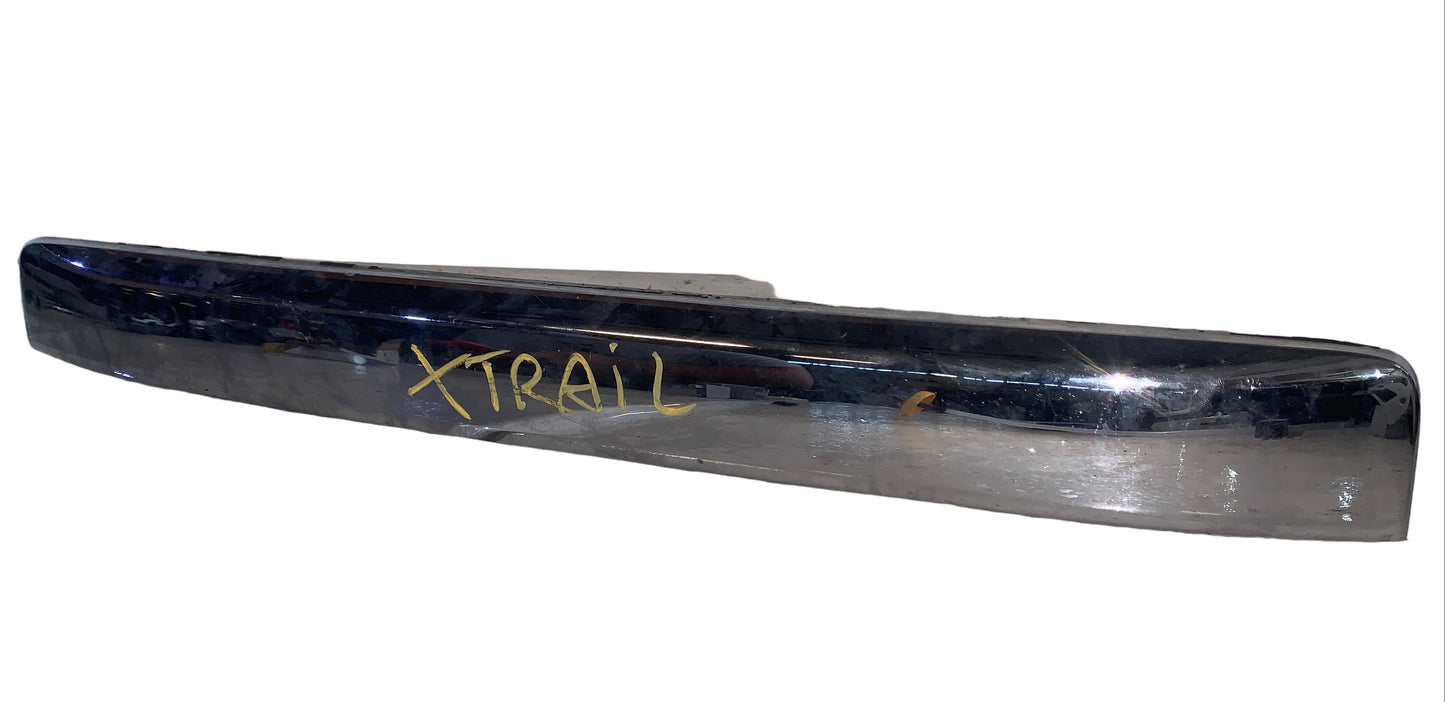 Platina Maleta Compuerta Nissan Xtrail sin Vidrio 2002 2007
