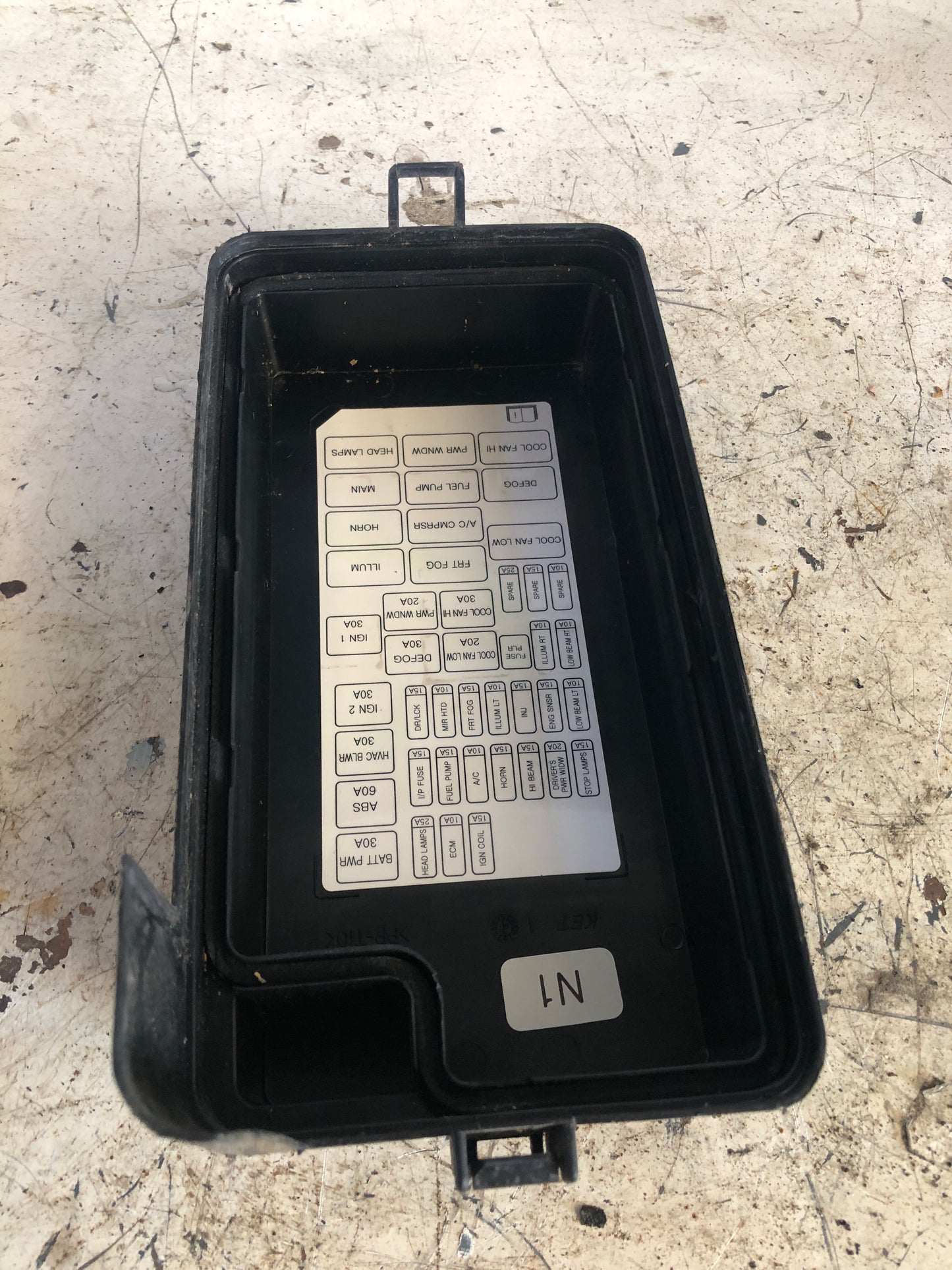 Tapa Negra Fusilera Chevrolet Optra