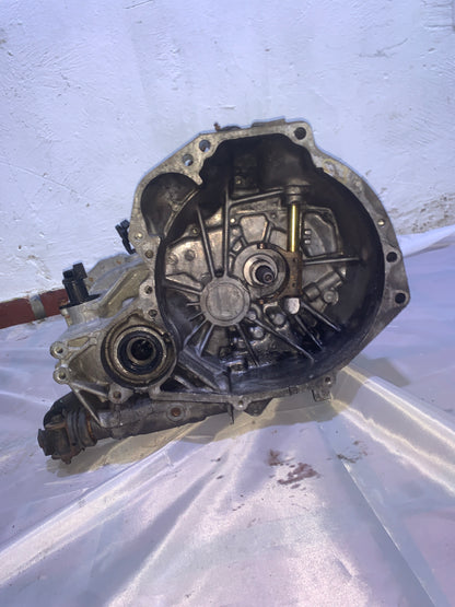 Caja Sincronica 2001-2006 Nissan Sentra B15 Almera 1.8L
