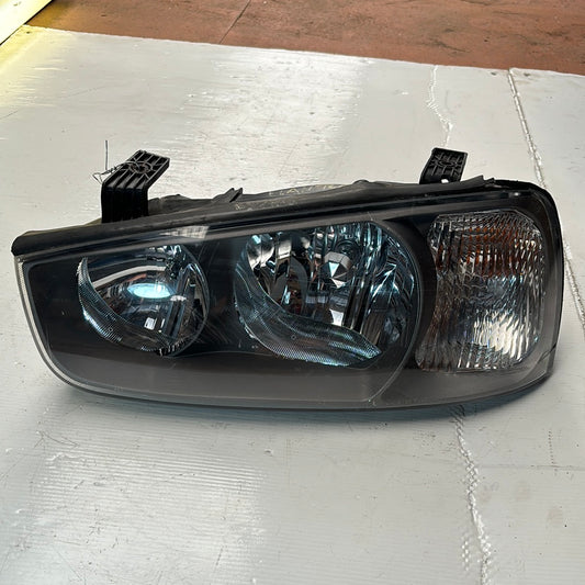 Faro Delantero Hyundai Elantra 2000 - 2007