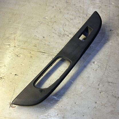 Embellecedor Mando Vidrio Nissan Maxima