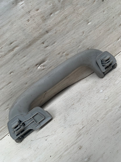 Manilla Agarradero con Gancho Mazda3