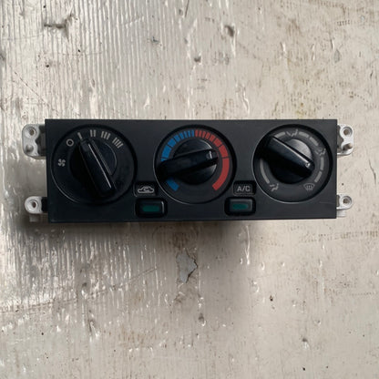Mando Aire Acondicionado Nissan Pathfinder 2001 Original