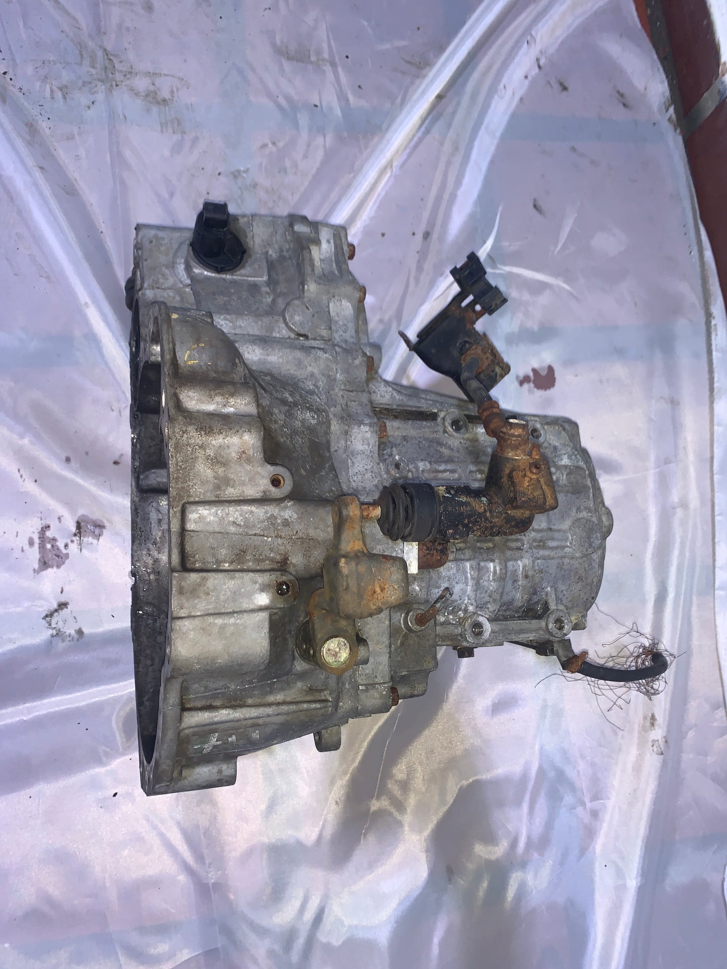 Caja Sincronica 2001-2006 Nissan Sentra B15 Almera 1.8L