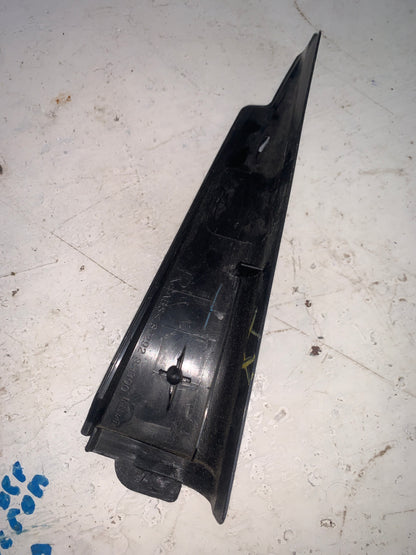 Moldura Tapa Interna Puerta Trasera Nissan Xtrail 2002 2007