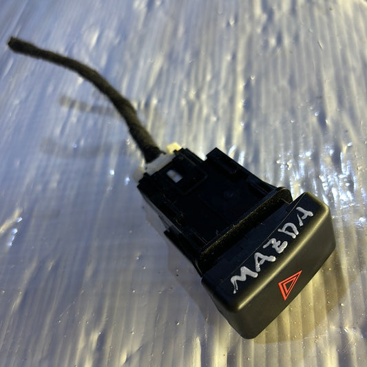 Boton Tecla Luz Emergencia Mazda3 2005 2008