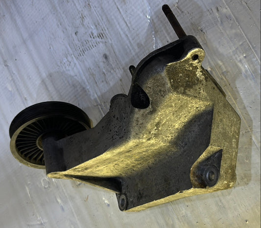 Base Bomba Direccion Polea Compresor Chevrolet Aveo
