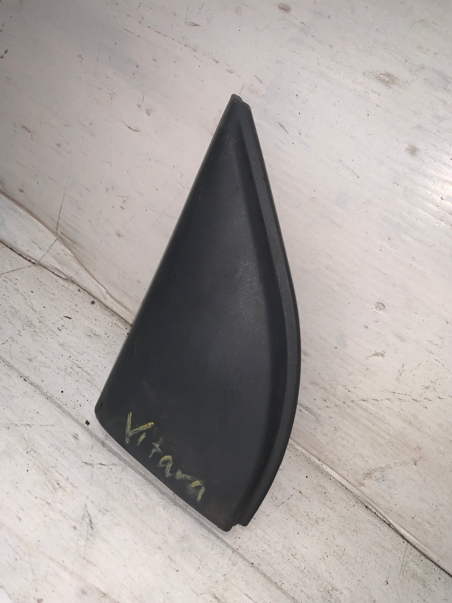 Tapa Triangulo Interno Retrovisor Suzuki Vitara