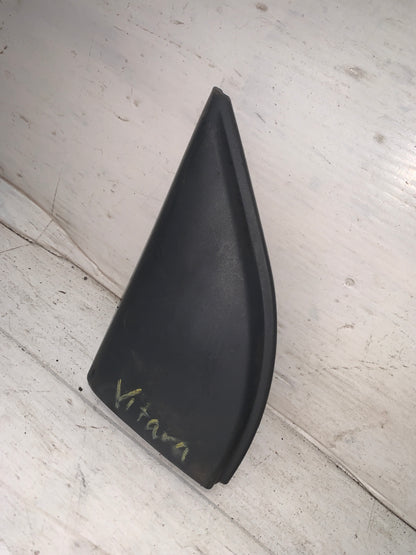 Tapa Triangulo Interno Retrovisor Suzuki Vitara