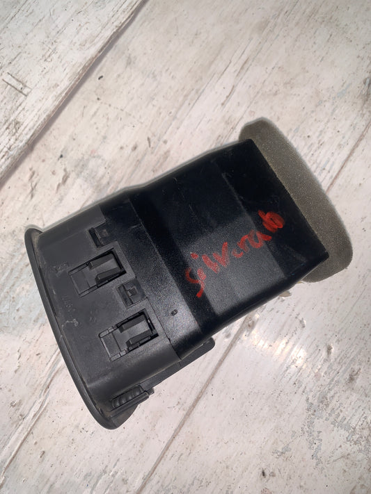 Rejilla Aire Chevrolet Silverado Avalanche Tahoe Blazer 2002 2006