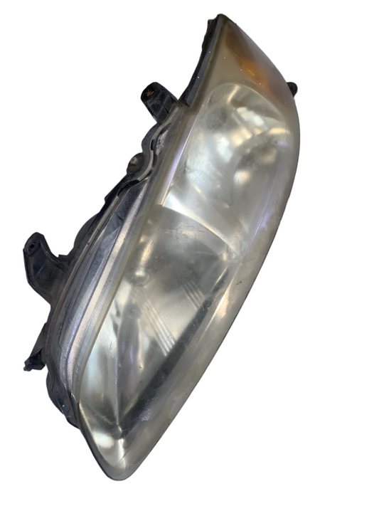 Faro Nissan Sentra B15 Fondo Blanco 2001 2004