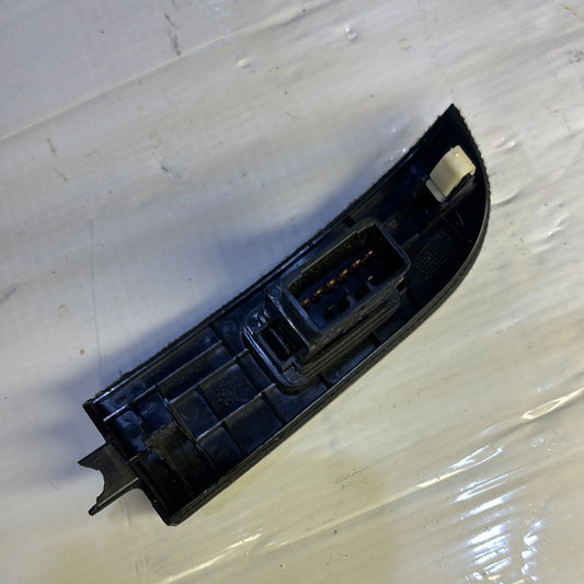Boton Tecla Luz Emergencia Hyundai Sonata 3.3 2005 2008