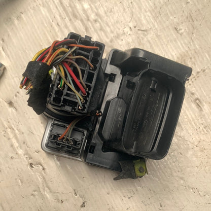 Rejilla Lateral Izquierda Volkswagen Bora Mando Luces