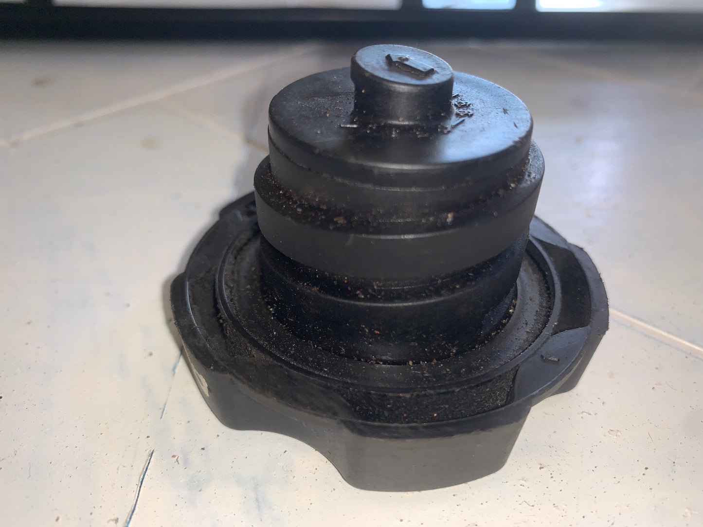 Tapa Aceite Motor Chevrolet Aveo 2005 2011