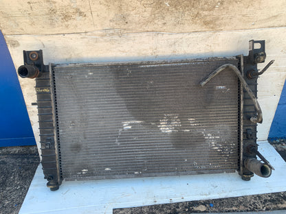 Radiador Chevrolet Tahoe Silverado Avalanche 2006 2011