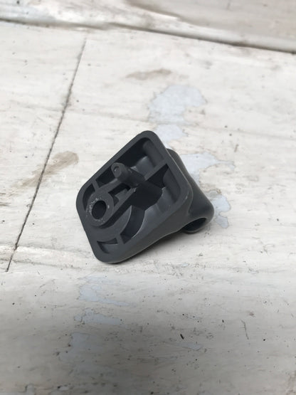 Gancho Tapa Sol Nissan B14