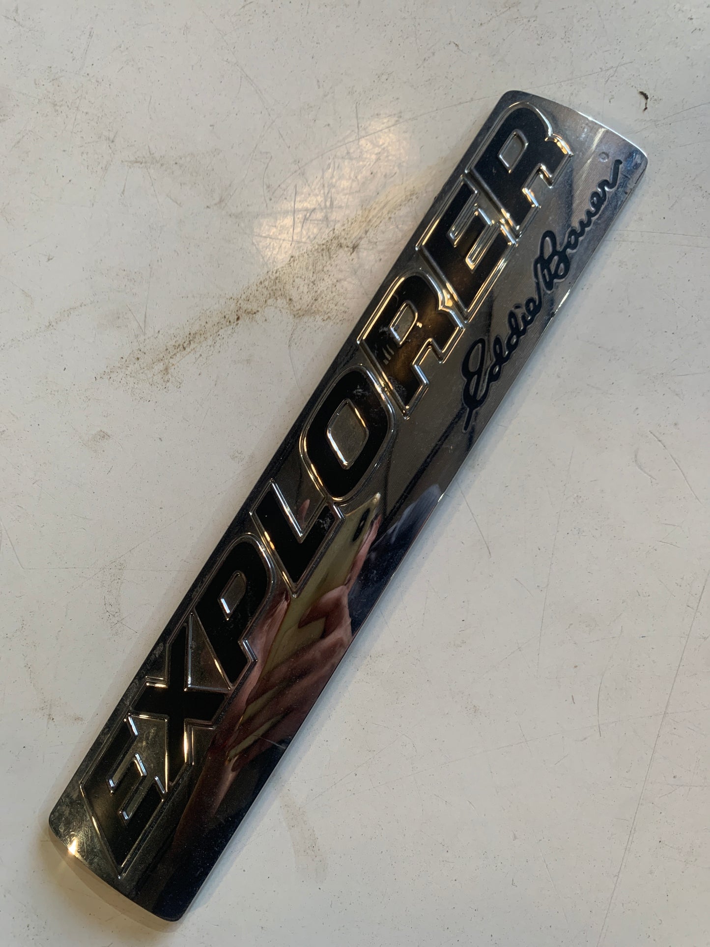 Emblema Explorer Ford Placa