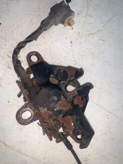 Cerradura Capot Toyota 4Runner 2005 2008