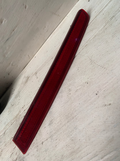 Luz Parachoque Trasero Ford Explorer 2011 2016