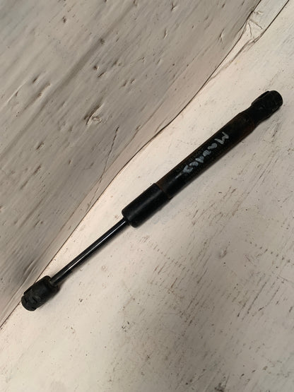 Gato Amortiguador Maleta Mazda3 Sedan