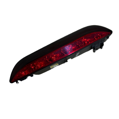 Stop Compuerta Chevrolet Aveo 2004