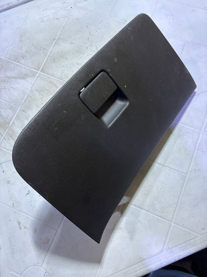 Guantera Chevrolet Aveo LS