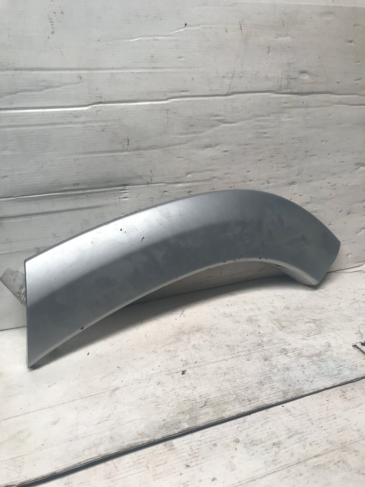 Moldura Buche Cuarto Panel Toyota RAV4