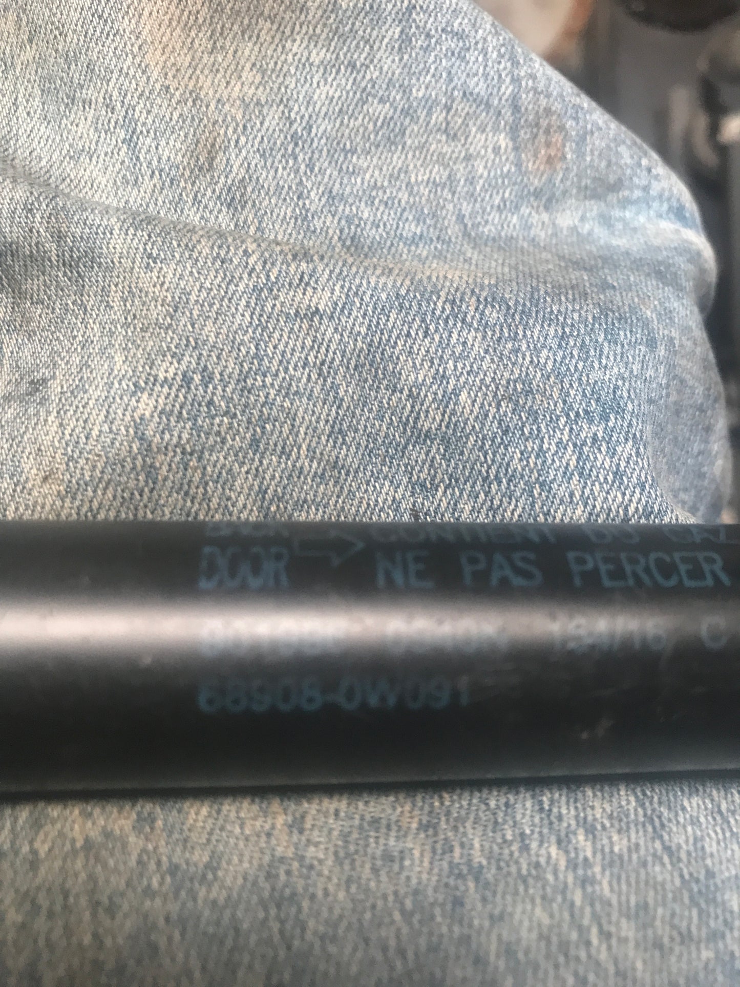 Gato Amortiguador Toyota 4Runner 2004 2008 Compuerta