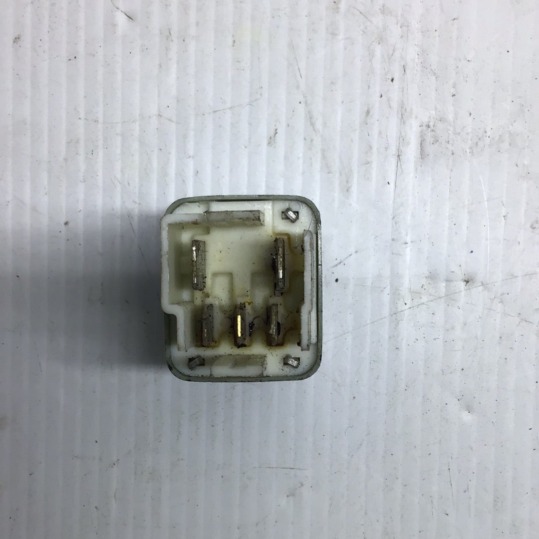 Rele Relay 5 Patas 12v 20amp Toyota Original (Gris)