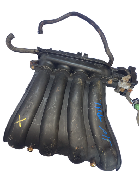 Camarin De Nissan Tiida 1.8