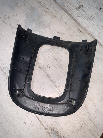 Embellecedor Palanca Central Toyota RAV4 2004