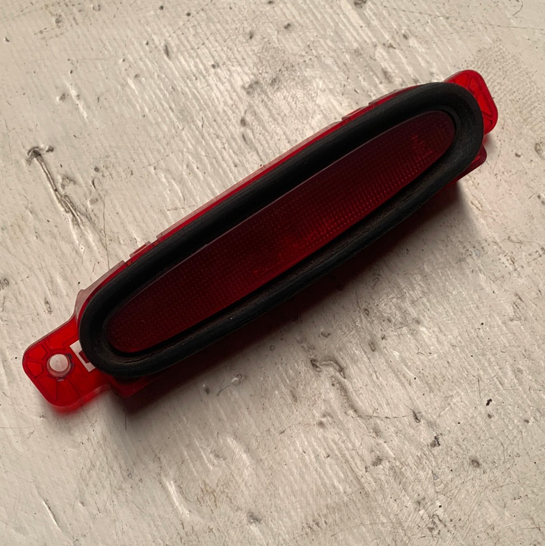 Tercer Stop Compuerta Sedan Mazda3 2005 2010