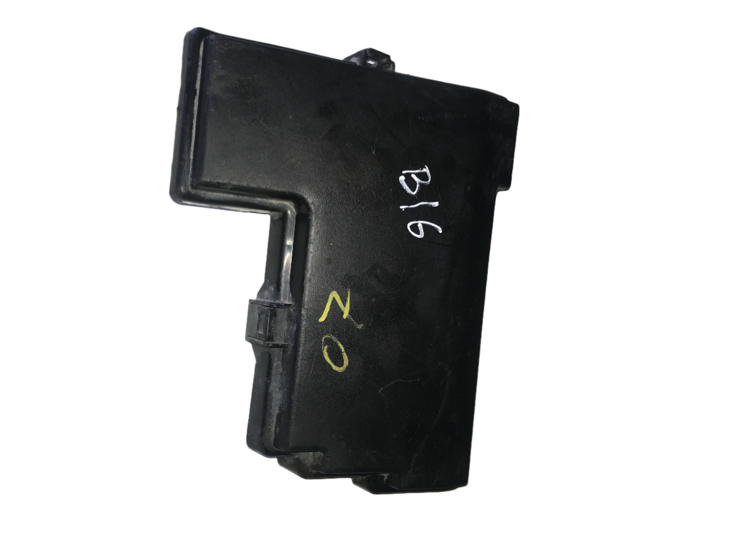 Tapa Fusilera Nissan B16