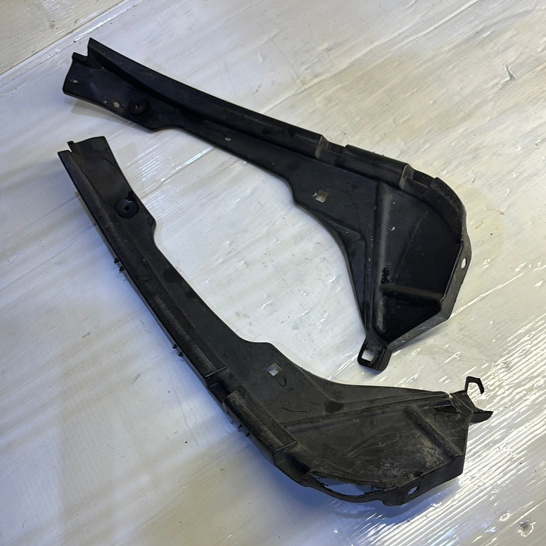 Guardapolvo Trasero Corolla GLI 2009 2014