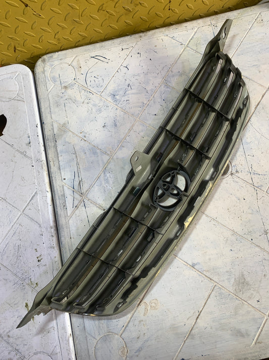 Parrilla Corolla Sensacion 2003 2005