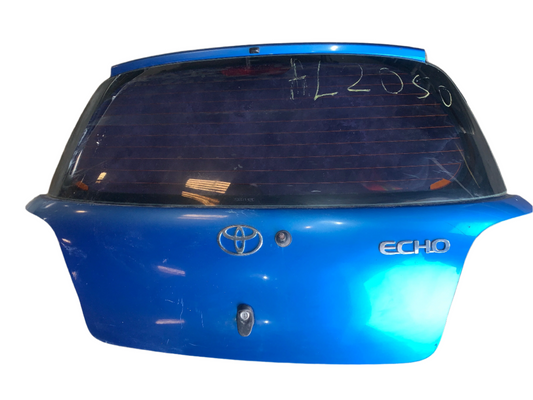 Compuerta Toyota Yaris 2000 2005