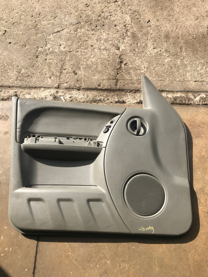 Tapa Puerta Jeep Liberty KJ 2002 2006