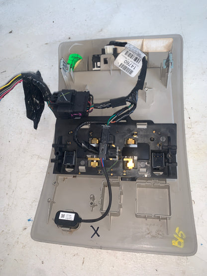 Lampara Luz Techo Trasera Chevrolet Tahoe 2006 2010