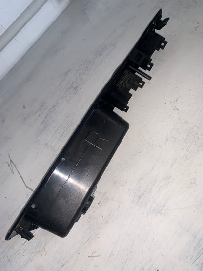 Embellecedor Mando Eleva Vidrio Toyota Camry 2002 2006 Co-Piloto