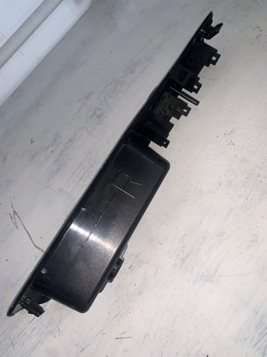 Embellecedor Mando Eleva Vidrio Toyota Camry 2002 2006 Co-Piloto