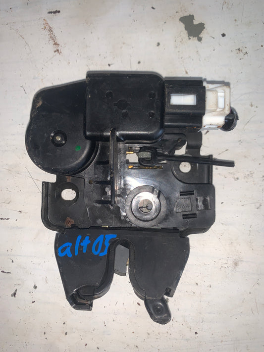Cerradura Maleta Nissan Altima 2002 2006