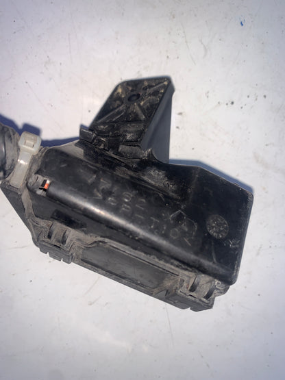 Mini Fusilera Toyota Yaris 2006 2010 Sport Belta