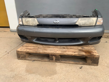 Clip Nissan Sentra B14 1995 2000 Importado