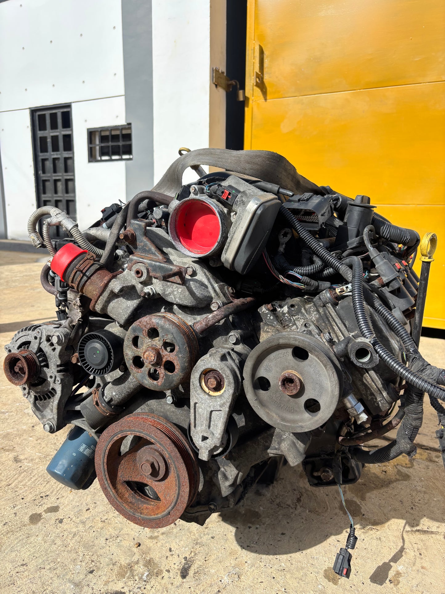 Motor 2005-2008 Jeep Grand Cherokee 5.7L HEMI V8 16 Bujias