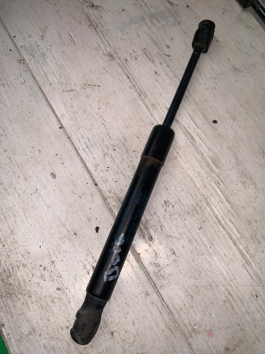 Gato Amortiguador Maleta Volkswagen Bora