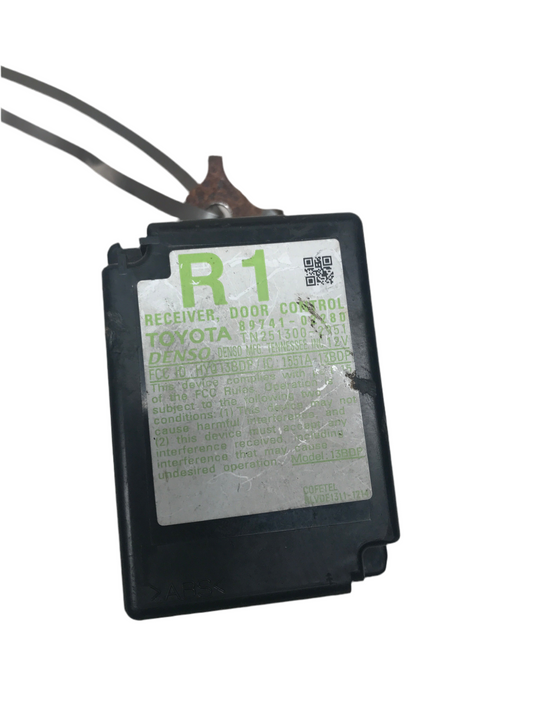 Modulo Control Apertura Puerta Corolla GLI 2009 2014