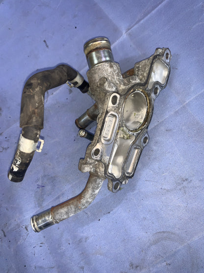 Toma De Agua Nissan Tiida 1.8